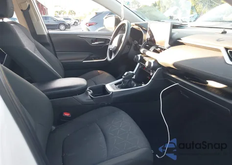 2024 Toyota Rav4 Xle z USA, uszkodzony, nr VIN 2T3W1RFV7RC281111